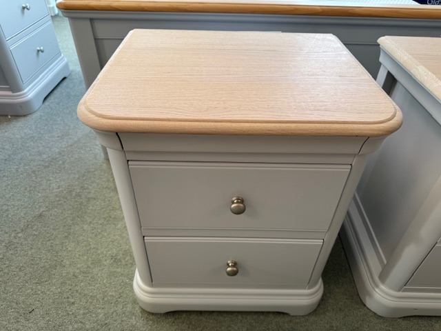 Bedside Chest Of Drawers